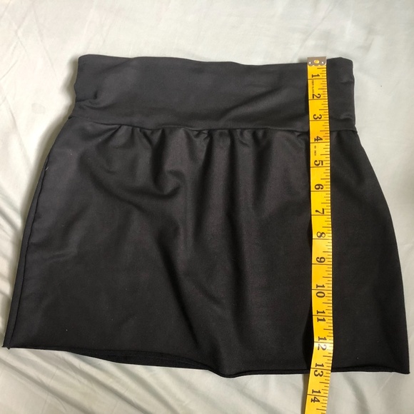 American Apparel Wet Look Black Mini Skirt - Picture 3 of 4